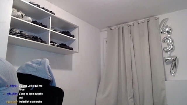4sang37 playing Just Chatting - Live Casino Stream
