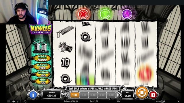 aaronh261 playing Slots - Live Casino Stream