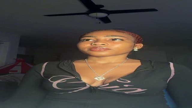 adoremebabi playing Just Chatting - Live Casino Stream