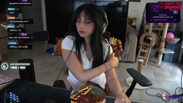 Aloonea playing Just Chatting - Live Casino Stream
