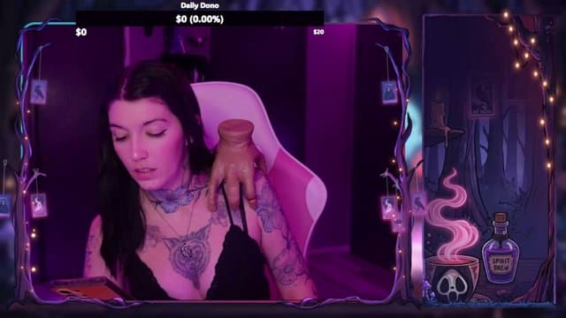 ashley_paigey11 playing Just Chatting - Live Casino Stream