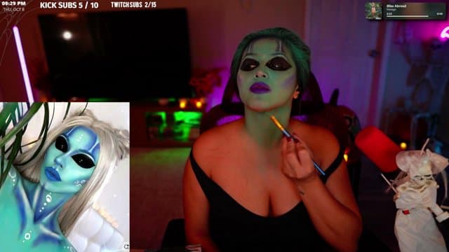 AyyLolaa playing Just Chatting - Live Casino Stream