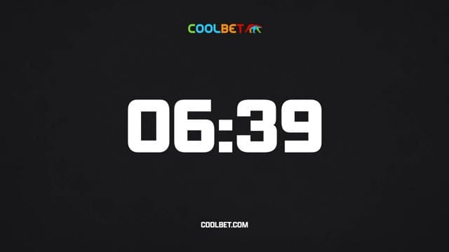coolbeticeland playing Poker - Live Casino Stream