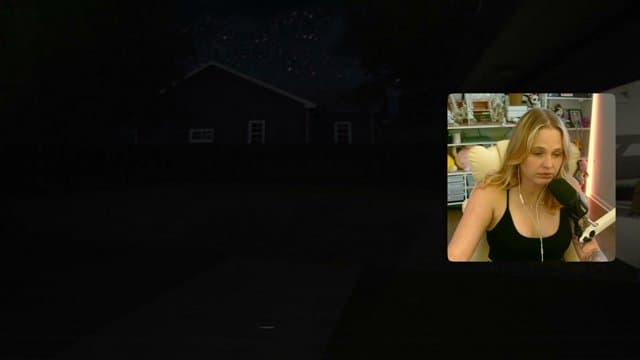 Finch playing Just Chatting - Live Casino Stream