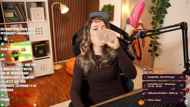 hallo_alexa_ playing Just Chatting - Live Casino Stream