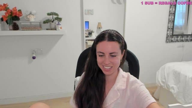 JustLauri playing Just Chatting - Live Casino Stream