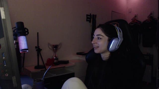 khizhacs playing Just Chatting - Live Casino Stream