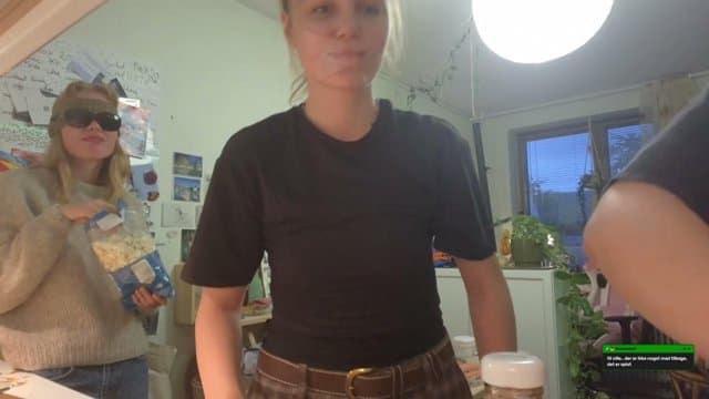 LilaDK playing Just Chatting - Live Casino Stream