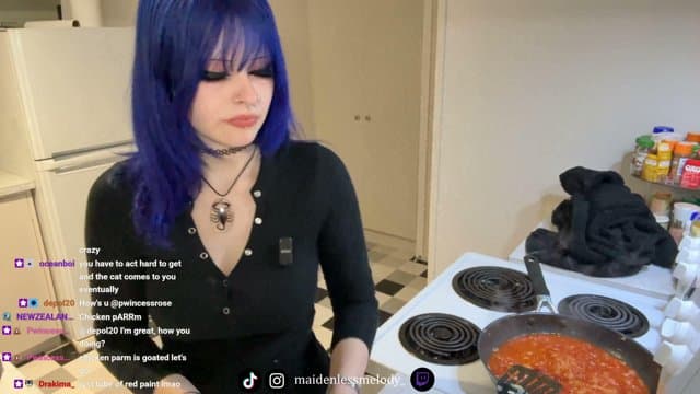maidenlessmelody playing Just Chatting - Live Casino Stream