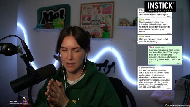 Meloonie playing Just Chatting - Live Casino Stream