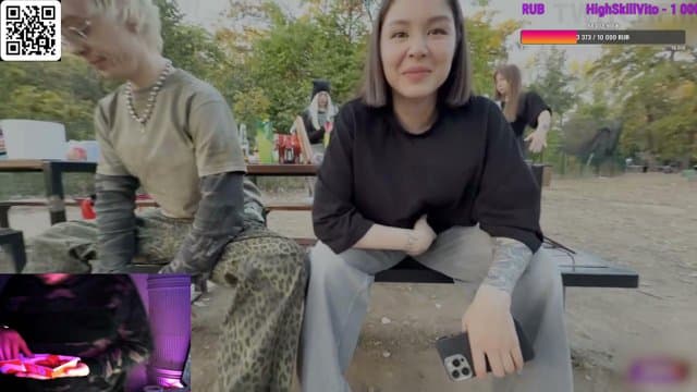 MuxaJIbI4_TV playing Just Chatting - Live Casino Stream