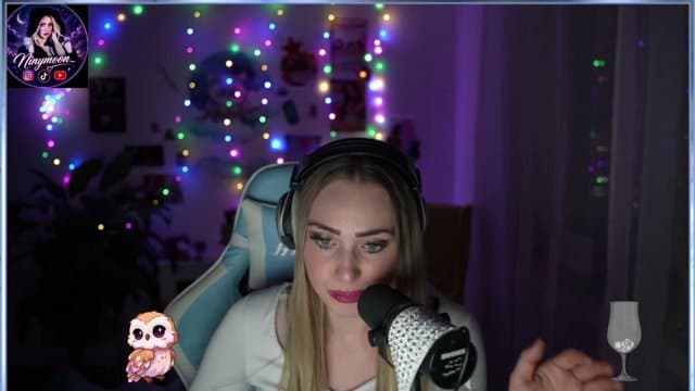 Ninymoon playing Just Chatting - Live Casino Stream