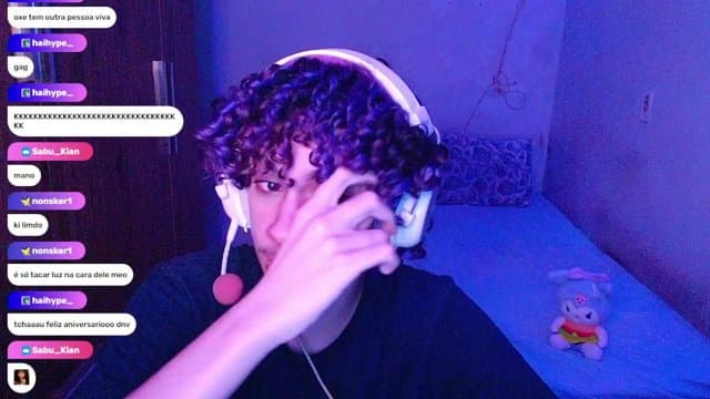 oiJooh_ playing Just Chatting - Live Casino Stream
