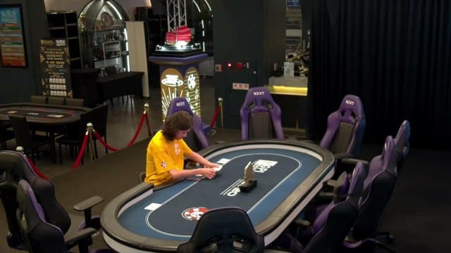 punkgugu playing Poker - Live Casino Stream