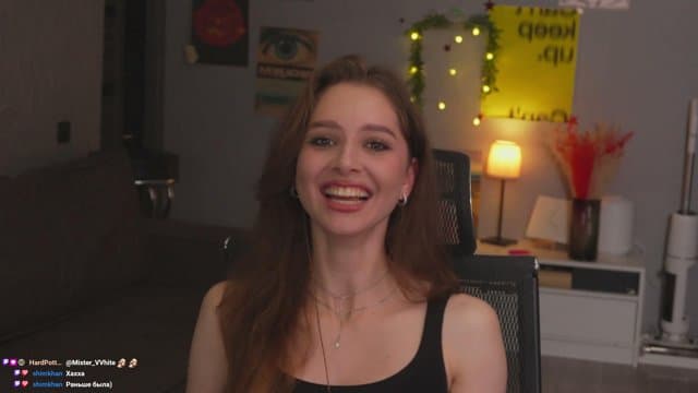 reessiqq playing Just Chatting - Live Casino Stream