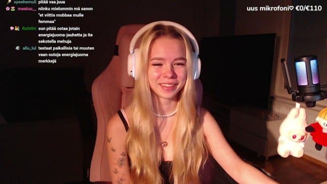 s11r1sof1a playing Just Chatting - Live Casino Stream