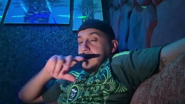 sosomaness123 playing Just Chatting - Live Casino Stream
