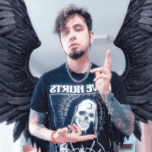 chris_rosesx