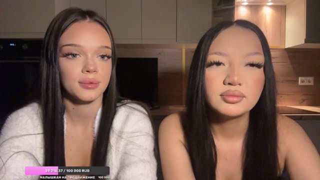 babes_777_ playing Just Chatting - Live Casino Stream
