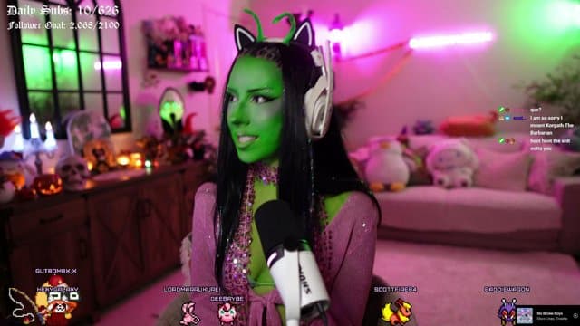 BaddieWagon playing Just Chatting - Live Casino Stream