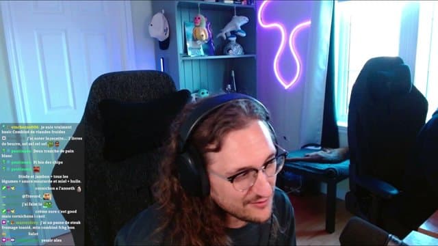 JeanGouesse playing Just Chatting - Live Casino Stream