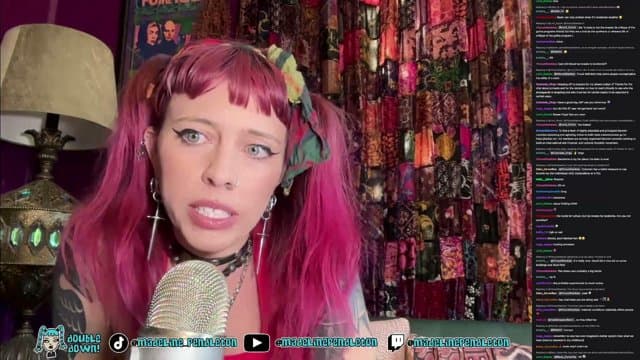 madelinependleton playing Just Chatting - Live Casino Stream