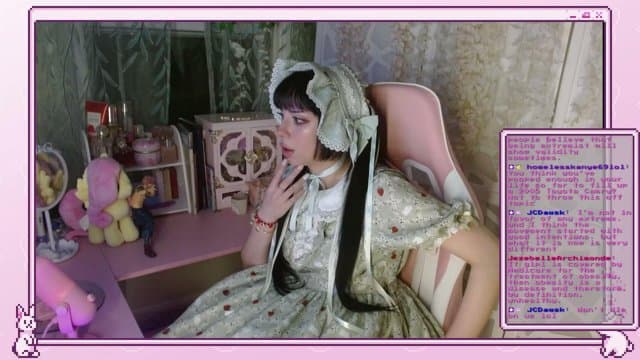 munchiibunnii playing Just Chatting - Live Casino Stream