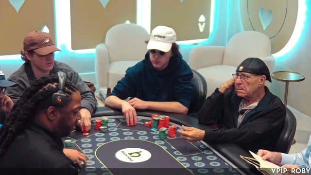 PalacePokerTX playing Poker Club - Live Casino Stream
