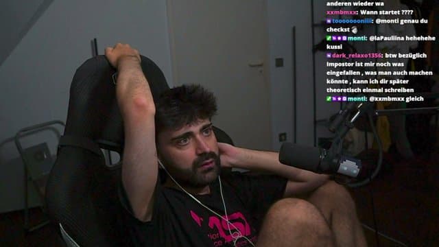 schmobin playing Just Chatting - Live Casino Stream