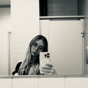 carolllfm Offline Background