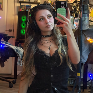 brandyybee Offline Background