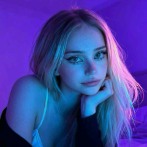 EmmelieBond Offline Background