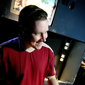 DJToniL