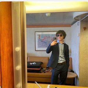 mitchplayspoker