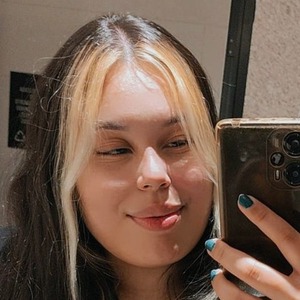 Izzy_Simy