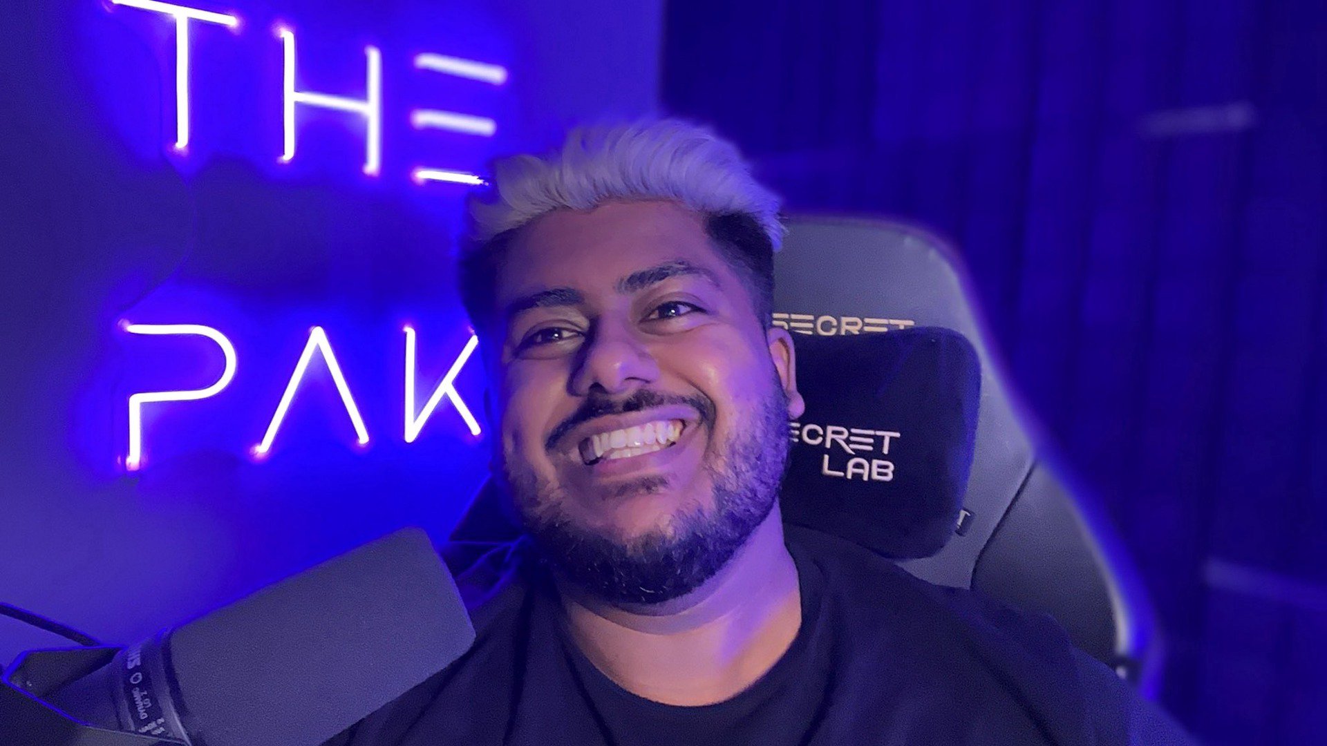 Pakman Offline Background