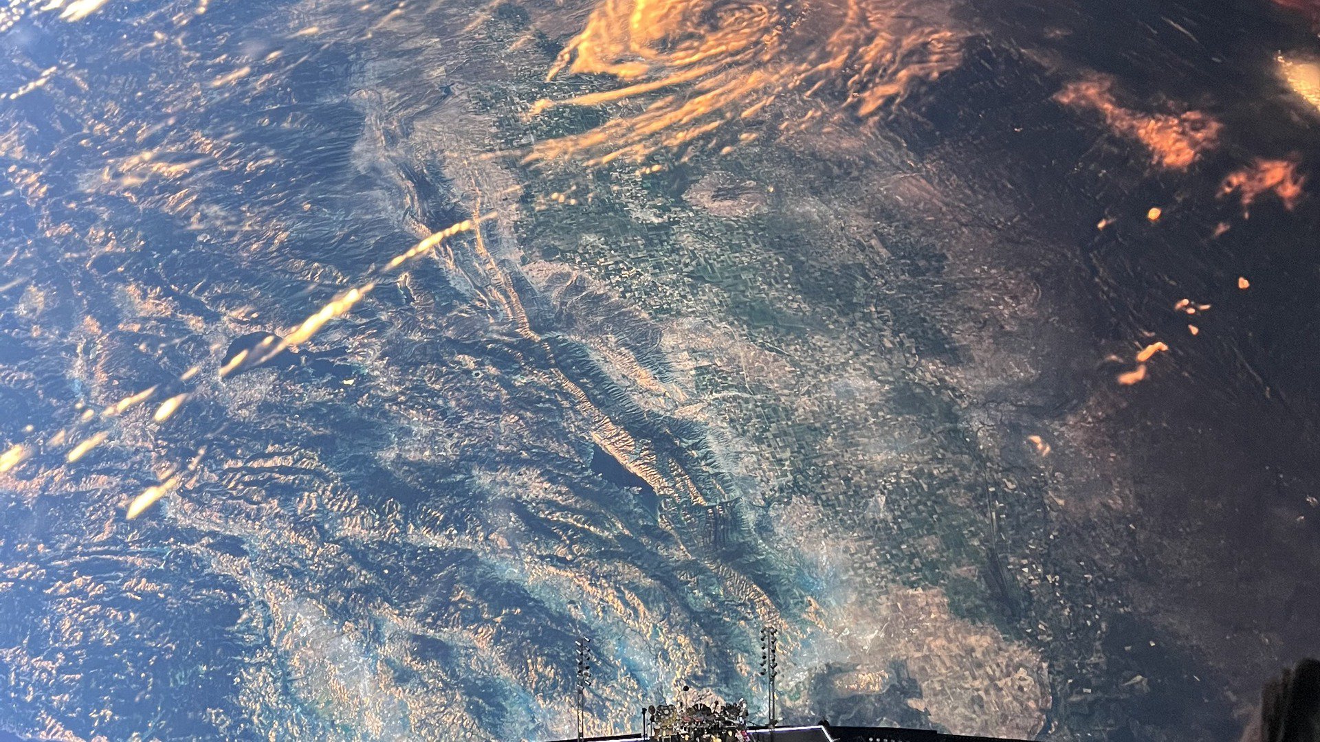 theemaskedghost Offline Background