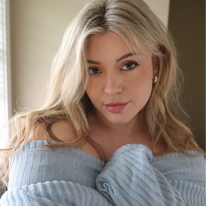 BrookeAB Offline Background