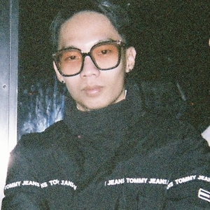 承恩_