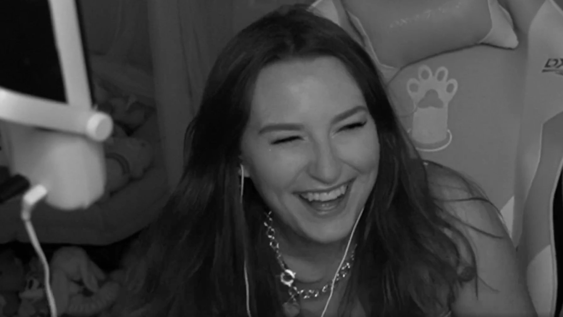 BrittanyStorm Offline Background