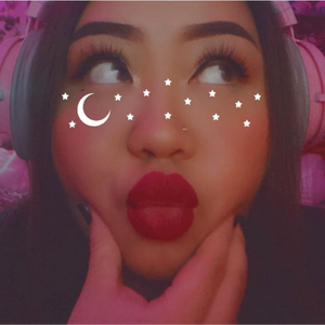 peachlips_