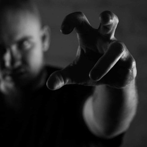 Drak_3_Fingers
