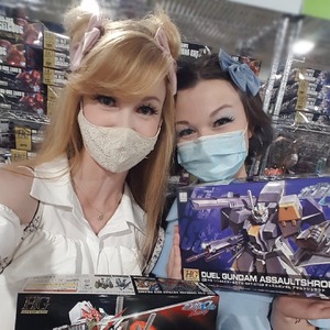 GunplaSisters
