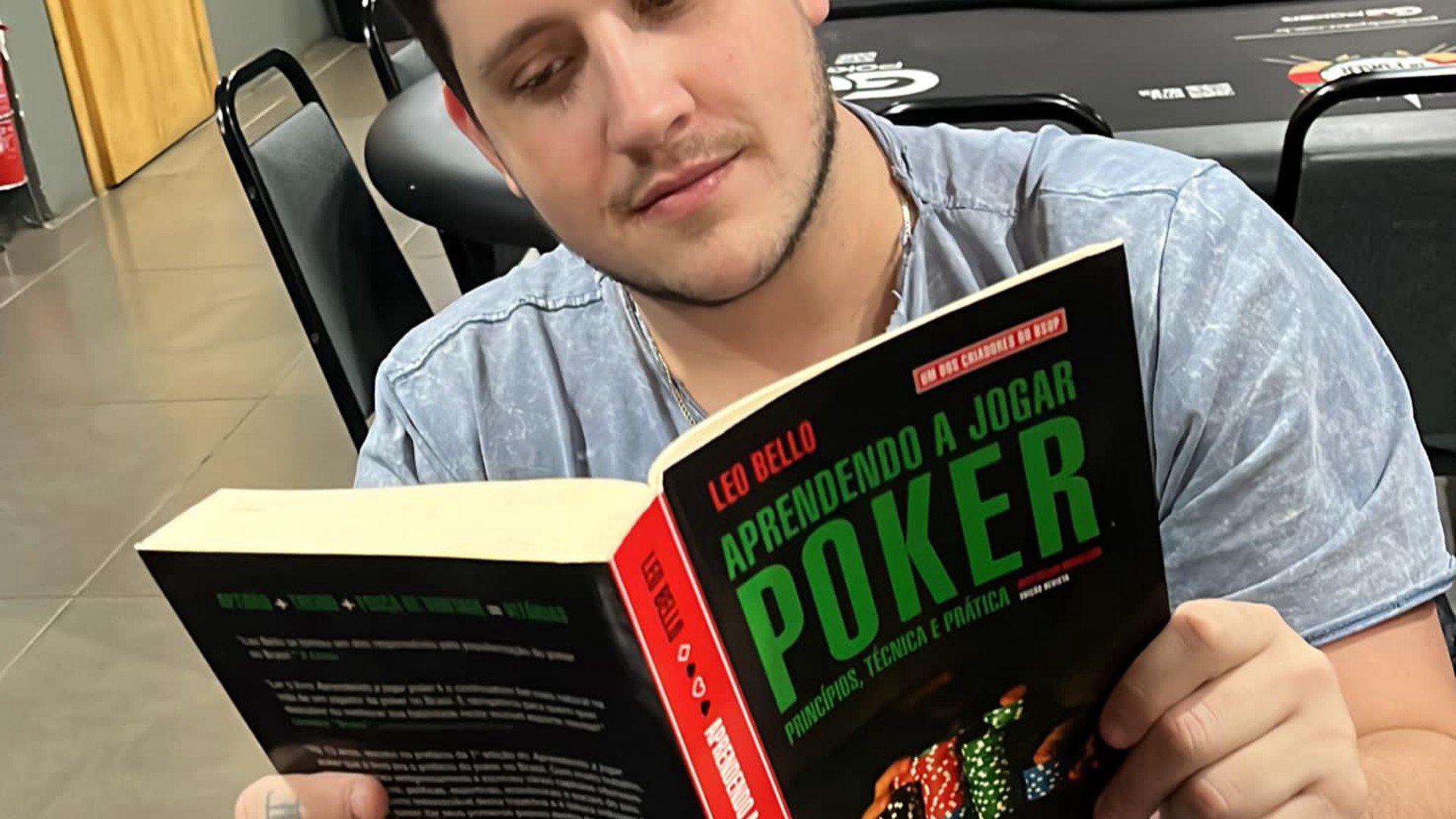 edwpkr Offline Background