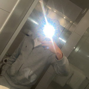 V2REEKY