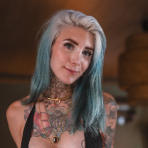 Lauri_Bell