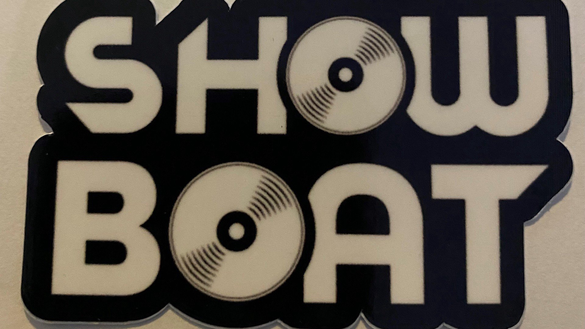 djshowboat Offline Background